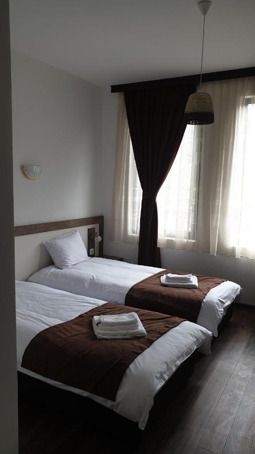 Бялата Къща Hotell Kirkovo  Exteriör bild
