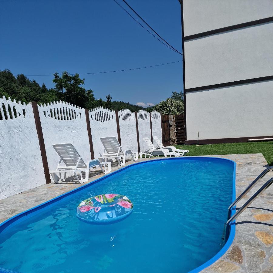Бялата Къща Hotell Kirkovo  Exteriör bild