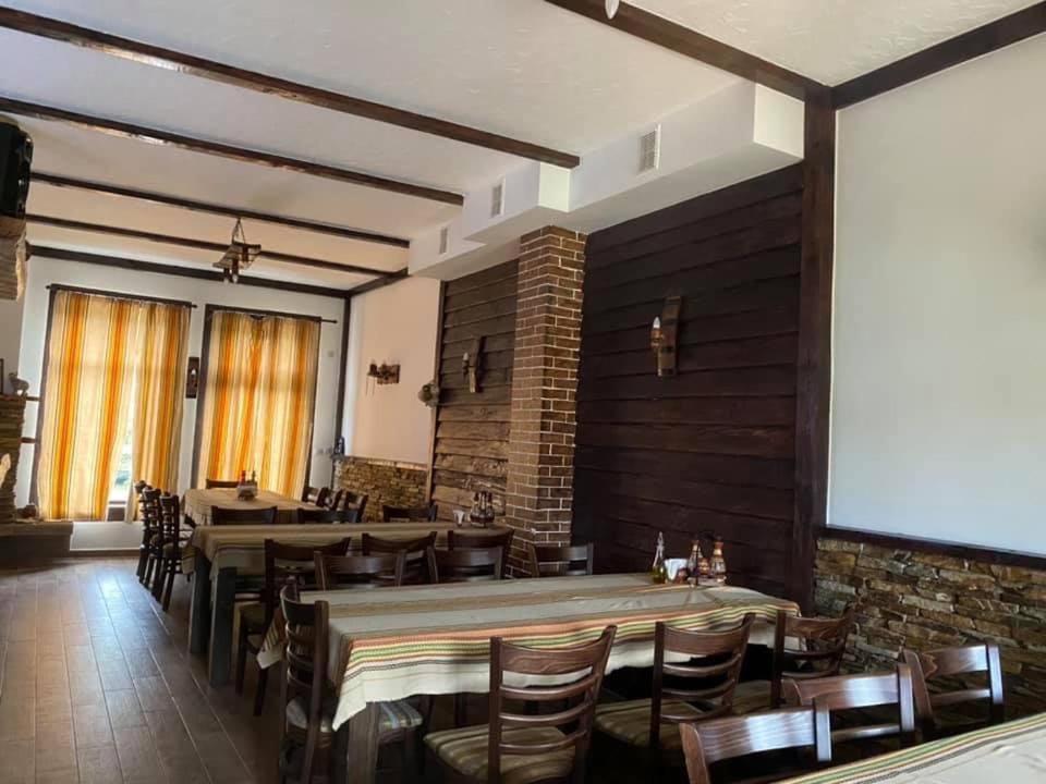Бялата Къща Hotell Kirkovo  Exteriör bild