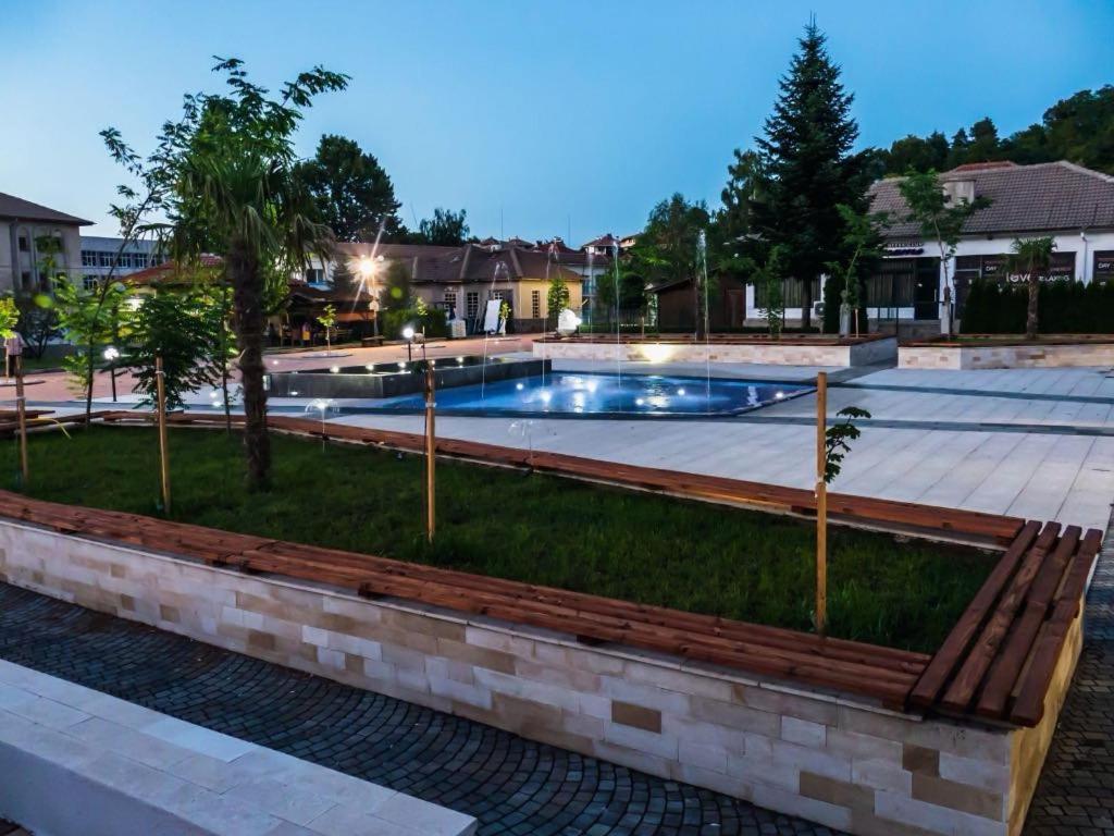 Бялата Къща Hotell Kirkovo  Exteriör bild