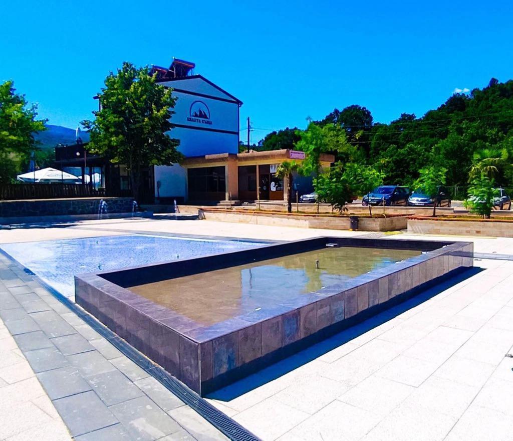 Бялата Къща Hotell Kirkovo  Exteriör bild